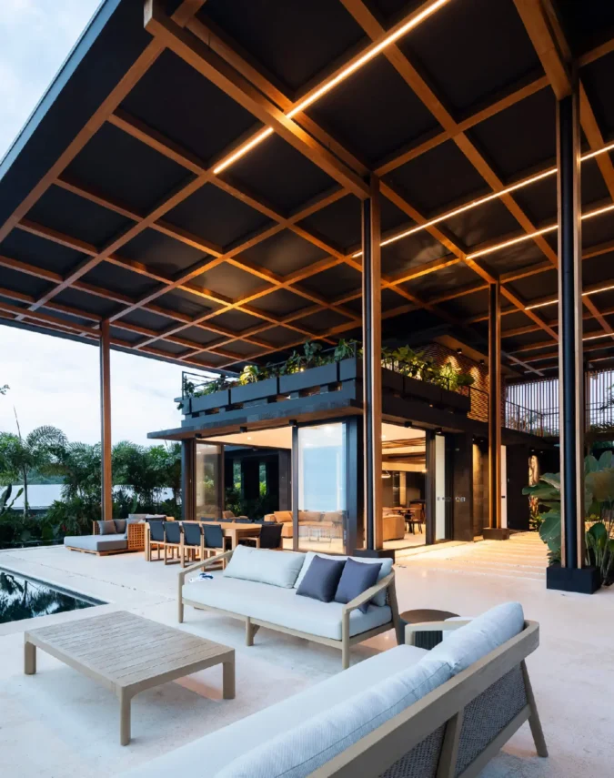 Chic 6-Bedroom Villa with Ocean Views and Infinity Pool from VILLAWAY®