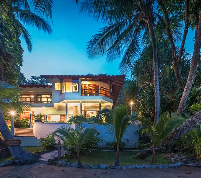 Whispering Waves Luxury Retreat with 4BR-Infinity Pool and Walks to Beach from VILLAWAY®