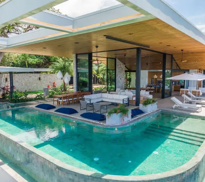 Luxury 6BR Villa with panoramic ocean view & pool