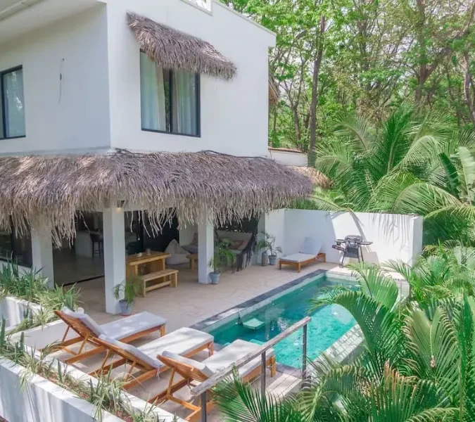 Saltamontes Compound, 8BR at Prime pelada