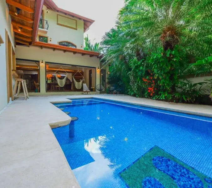 Peaceful, Walk to Beach, You're gonna love it!
