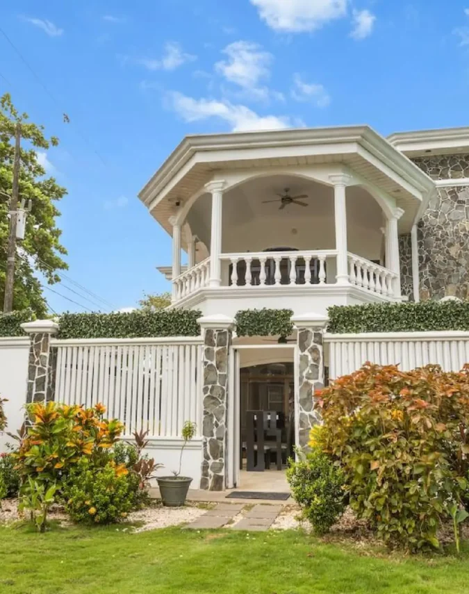 Deluxe Beachfront Nine Bedroom Villa with Private Pool and Ocean View from VILLAWAY®